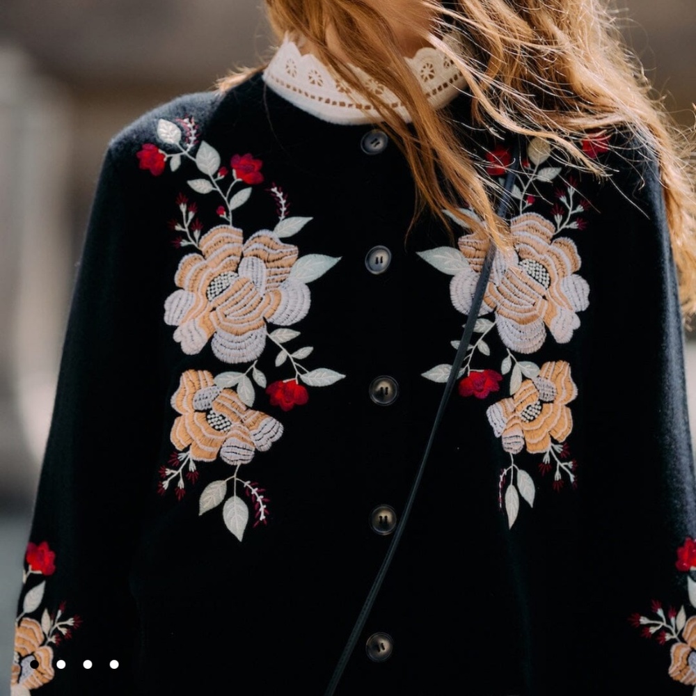 FARM Rio Black Flowers Embroidered Buttoned Knit Cardigan - Picture 2 of 13